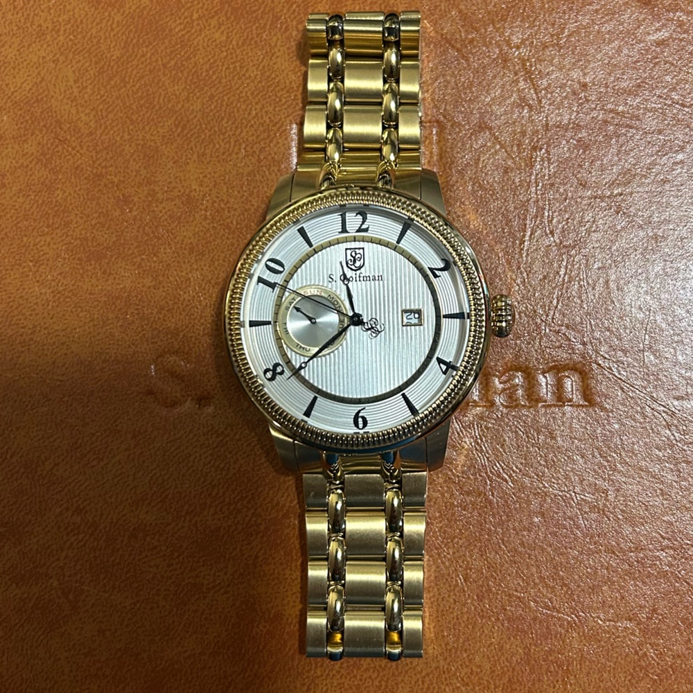 S Coifman Watch With 45mm White Face & Golden Bracelet
